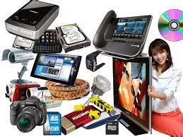 Baik media cetak maupun media elektronik memiliki karaktersitik yang berbeda. Everything its okay: 1. Perkembangan Teknologi Media ...