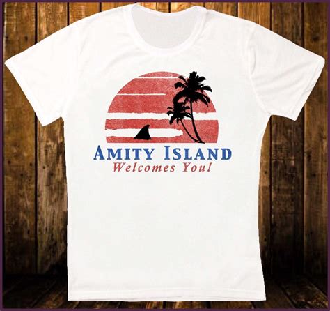 Amity Island Wellcomes You Jaws Retro Hipster Vintage Unisex T Shirt