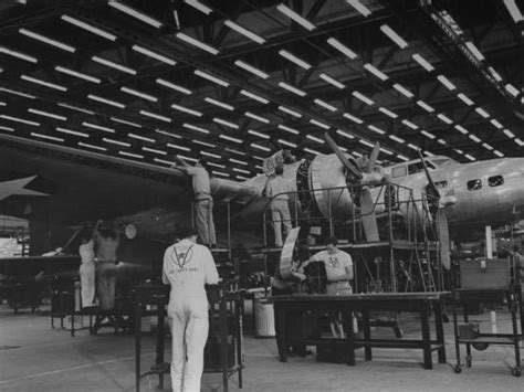 Men Assembling A B17 Flying Fortress At Lockheed Vega Plant From