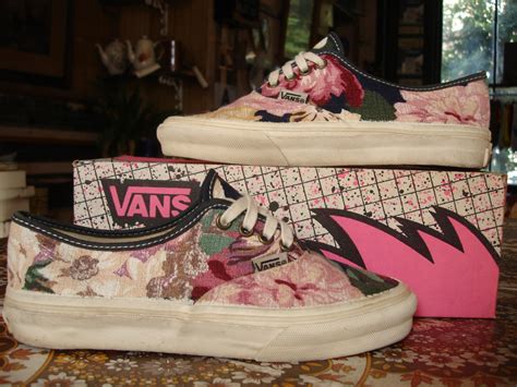 Theothersideofthepillow Vintage Vans Floral Shoes Pecan