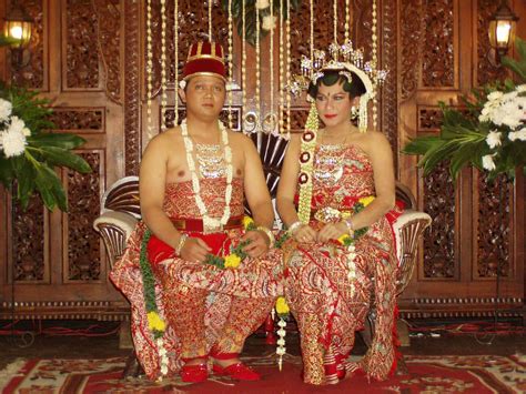 Traditional Clothes Indonesia Photos Cantik