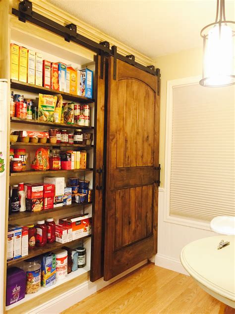 Barn Door Kitchen Pantry 25 Trendy Kitchens That Unleash The Allure