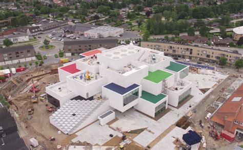 Amazing Drone Footage Of The Lego House In Denmark Danemark Chantier