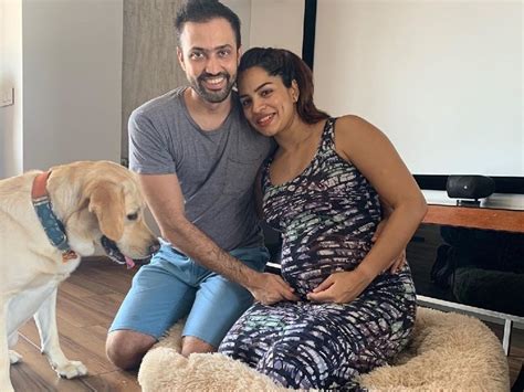 Kumkum Bhagya Actress Shikha Singh Announces Pregnancy Shares Baby