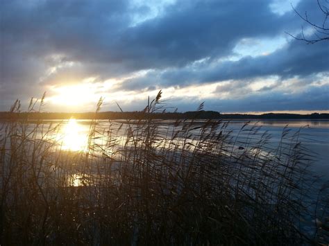nature,-landscape,-reflection,-grass,-water,-lake,-sunset,-clouds