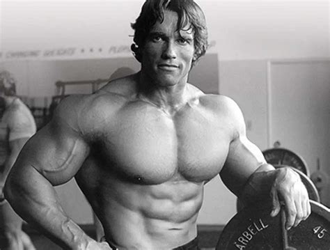 Vintage Photos Of A Young Arnold Schwarzenegger In His Physical Prime