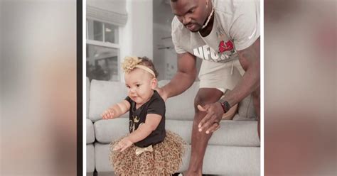 2 year old daughter of tampa bay buccaneers lb shaquil barrett drowns in pool flipboard