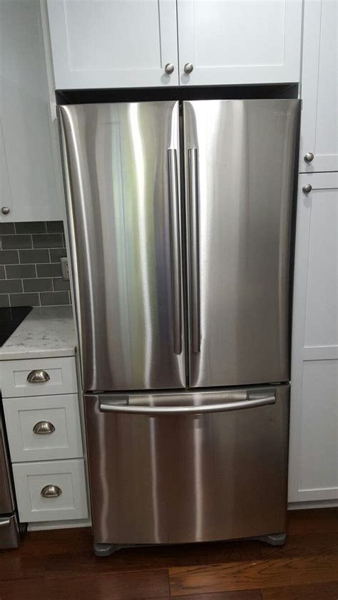 The only 33 inch french door stainless refrigerator available is by ...