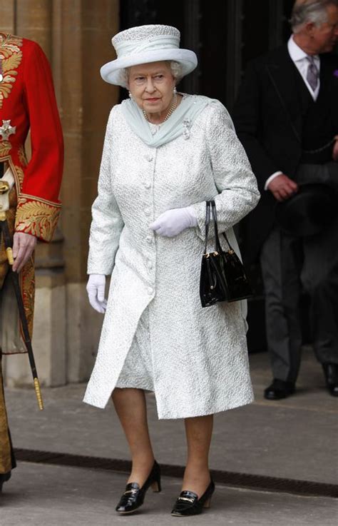 Who Is Angela Kelly Queen Elizabeths Personal Wardrobe Advisor