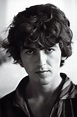 A Young George Harrison George Beatles, The Beatles, Foto Beatles ...