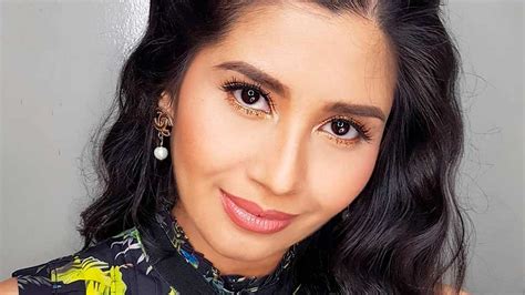 She has been married to lloyd lee since december 29, 2013. Shamcey Supsup On Birthing Experience With Son Peaunut