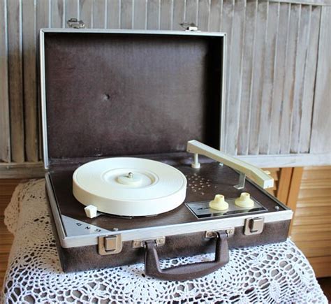 Vintage Dejayrecord Playerbrownsuitcasesolid State Etsy Record