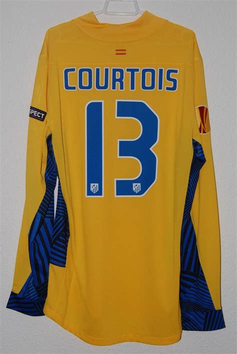 It was established on 7 may 2014 as the first team in the indian super league, and plays its home games at the salt lake stadium. Atletico Madrid Goalkeeper football shirt 2011 - 2012.