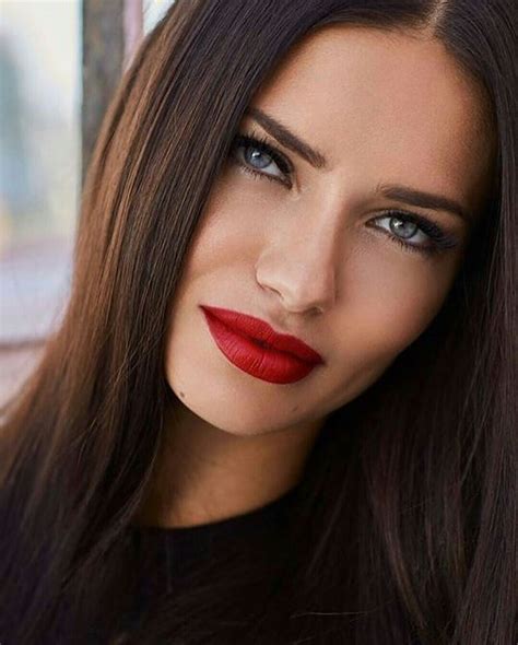 Hd Adriana Lima Red Lips Adriana Lima Sin Maquillaje Cabello Y Maquillaje Belleza De Mujer