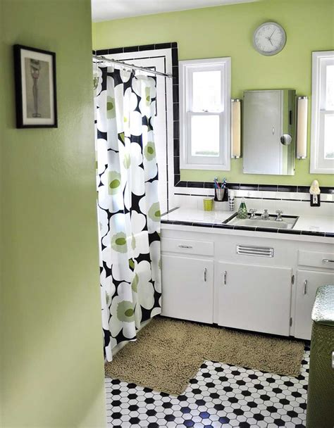 Dawn Creates A Classic Black And White Tile Bathroom Retro Renovation
