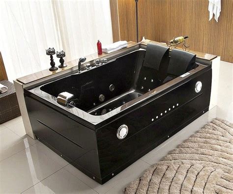 These products are made of sturdy acrylic materials to offer better durability and are sustainable against all. Romantic Dual Jacuzzis : bathroom tub