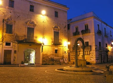 Cerignola olives originate from the puglia region of southern italy, where the town foggia is. A FOGGIA, UN TUFFO NEL PASSATO TRA ARTE, CULTURA E SEGRETI ...