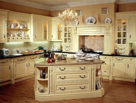 20 Beautiful Examples Of French Country Kitchens