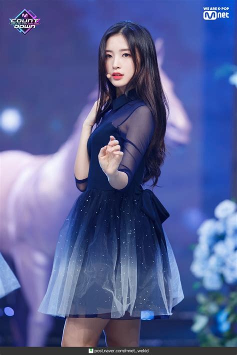 10 Female Idols Who Wore Jaw Droppingly Beautiful Stage Outfits Koreaboo