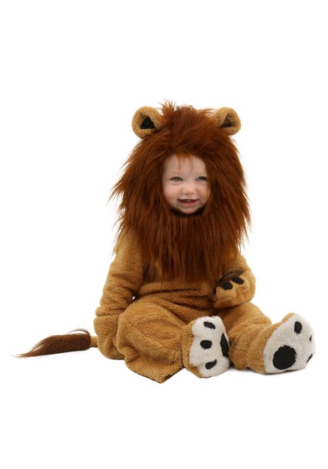 I couldn't possibly celebrate 90s week without making something inspired by the lion king. Infant Deluxe Lion Costume