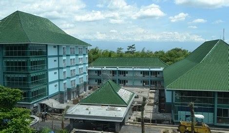 Jurusan pendidikan guru madrasah ibtidaiyah (pgmi) quipperian, jurusan ini mempelajari materi pelajaran dasar kepada anak sekolah yang berada pada tingkat dasar baik sd maupun mi. Informasi PMB dan Seleksi Pendidikan Kedokteran UIN Malang ...