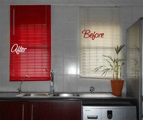 Painting blinds is a quick and easy way to give your windows a whole new look on a budget! HOME DZINE Craft Ideas | Spray paint my kitchen blinds