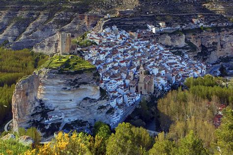 Los 14 Pueblos De Montaña Más Bonitos De España