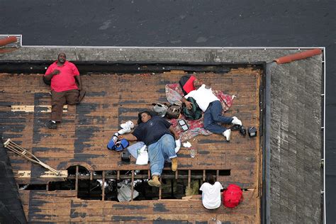 Hurricane Katrina Anniversary Powerful Photos Of Devastation In New Orleans Ninth Ward