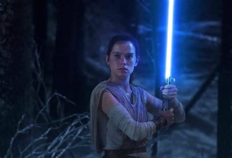 Need Help By Doing A Lightsaber Effect Compositing And Post