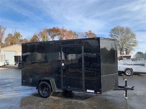 Diamond Cargo 6 X 10 Enclosed Trailer Black Wblackout Package