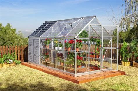 Inspiring Tips And Tricks For The Ideal Greenhouse