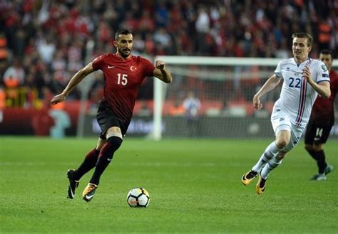 Canlıskor futbol skorları sitesinde futbol canlı skor hizmeti gerçek zamanlıdır ve sayfayı yenilemeniz gerekmez. Finlandiya - Türkiye maçı ne zaman, hangi kanalda?