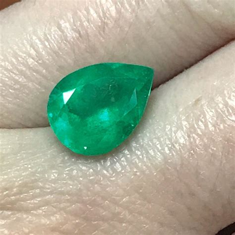 Natural Emerald A Pear Shape 10x74 Mm A Loose Gem For Jewelry Making