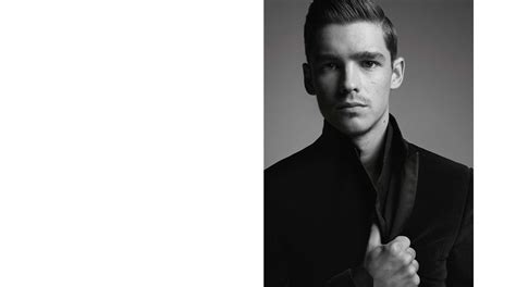 qanda with brenton thwaites anthem magazine