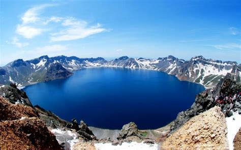 Heaven Lake Magical And Peaceful Place On Earth Charismatic Planet