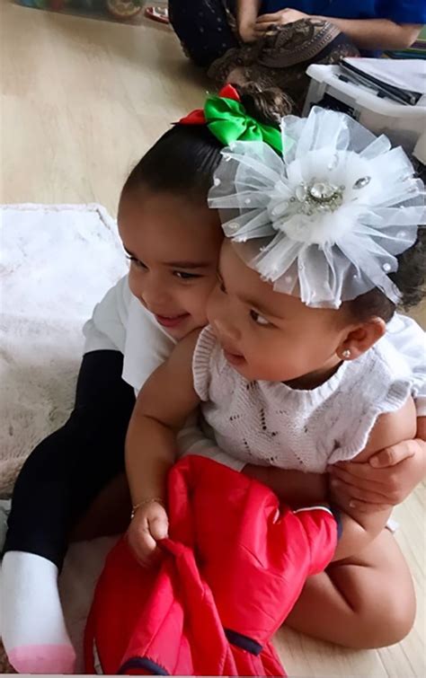 khloe kardashian shares the cutest pics of cousins true thompson and dream kardashian the lift fm