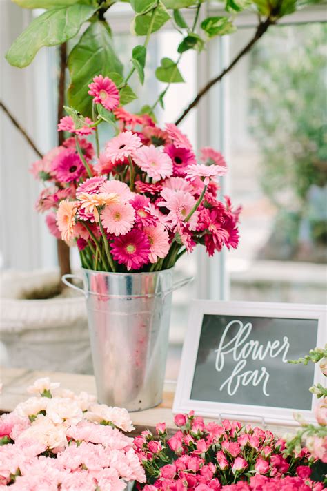 Why Flower Bars Are The New It Bridal Shower Detail Bridal Shower Flowers Floral Bridal