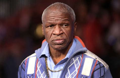 Compare your height to floyd mayweather sr. Floyd Mayweather Sr gets knocked down in sparring session ...