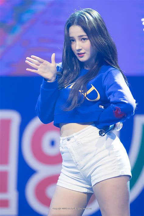 The Most Sexiest Outfit Of Nancy Momoland