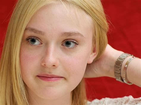 Dakota Fanning Wallpapers Wallpaper Cave