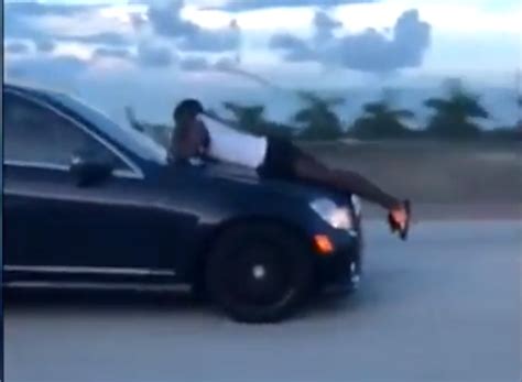 Man Clings To Car Going 70 Mph On I 95 In South Florida Watch The