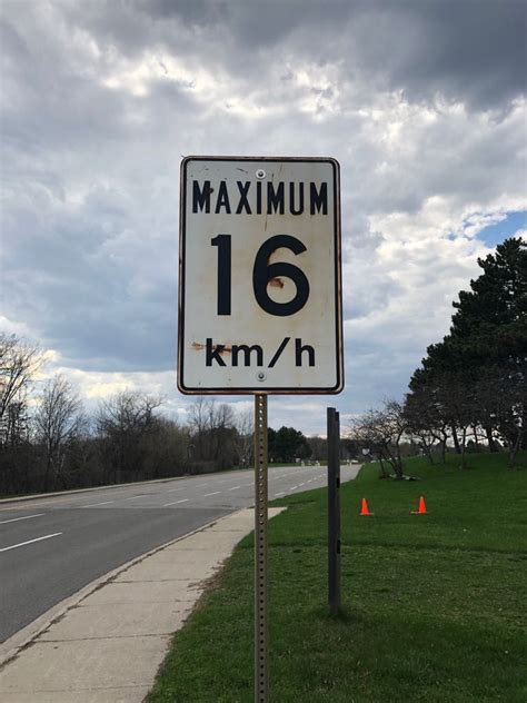 A Speed Limit In Canada Highway Signs Speed Limit Change