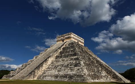 The Kukulkan Pyramid En Chichen Itza Hd Desktop Wallpaper Widescreen