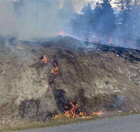 evacuation alert for 18 properties near wildfire north of lake okanagan resort west kelowna