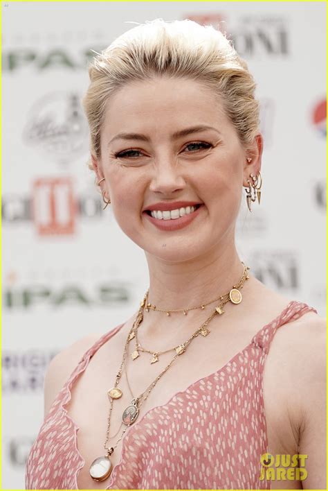 Amber Heard Gets Honored At The Foni Film Festival 2019 Photo