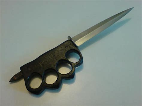 Weaponcollectors Knuckle Duster And Weapon Blog Handmade