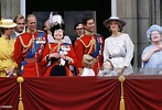 Members of the royal family on the balcony at Buckingham Palace for ...