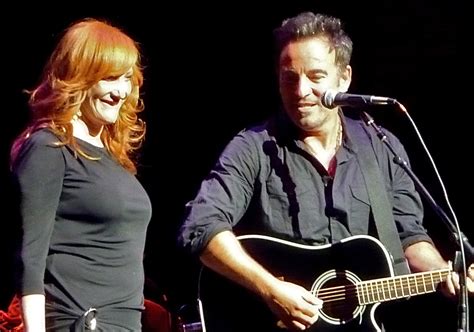 Bruce Springsteen Comes Clean About Divorce From Julianne Phillips My