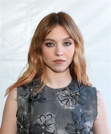 Sydney Sweeney Now Has Curtain Bangssee The Photos Glamour
