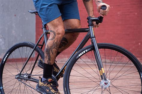 「LEADER®」のプレミアムライン「TYRANT BIKES」から、クロモリフレームの「LEGACY」を発売 | FRAME : フレイム